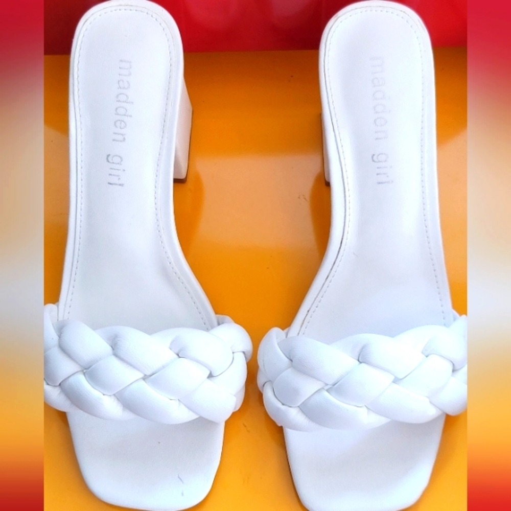 ❗️ MADDEN GIRL  White Braided Strap Sandals   ❗️